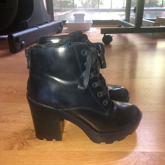 ALDO Serinna Navy Platform Boot - Picture 3 of 9